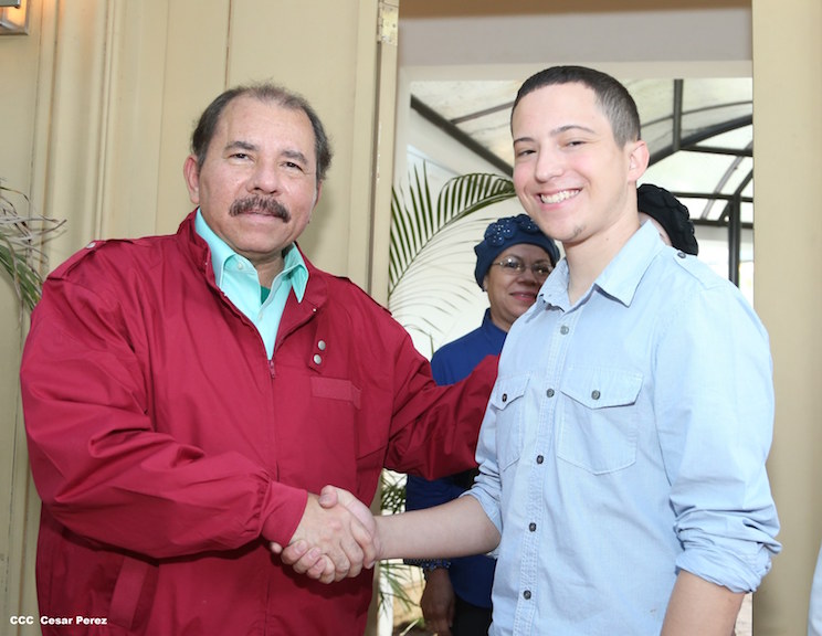 Presidente Daniel se reúne con rabino Yechiel Zayde
